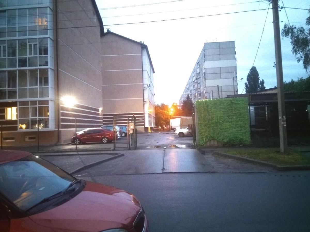 Апартаменты Стадион Металист Tulips Kharkiv Bagian luar foto
